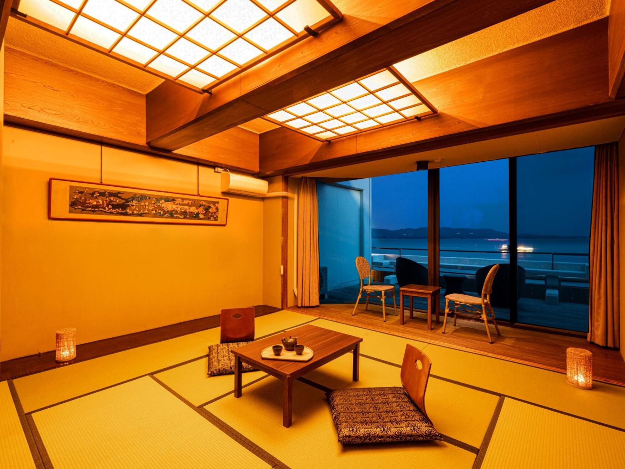 Ooedo Onsen Monogatari Hotel Ranpu Hirado Esterno foto