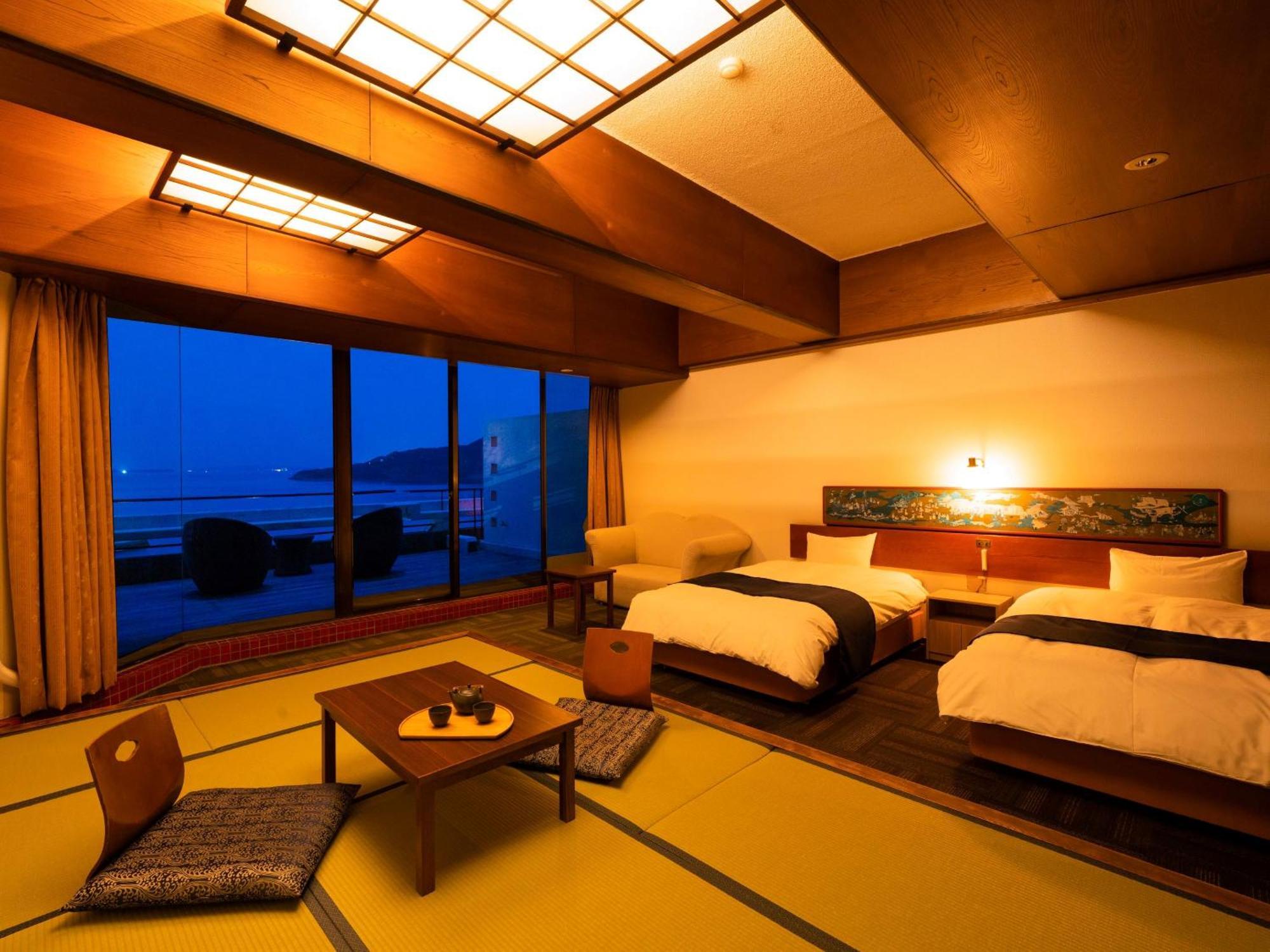 Ooedo Onsen Monogatari Hotel Ranpu Hirado Esterno foto